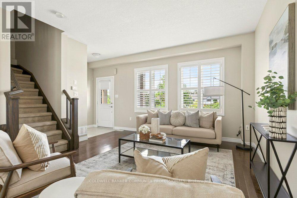 44 Westbank Trail, Hamilton, Ontario  L8J 0H5 - Photo 7 - X13672904