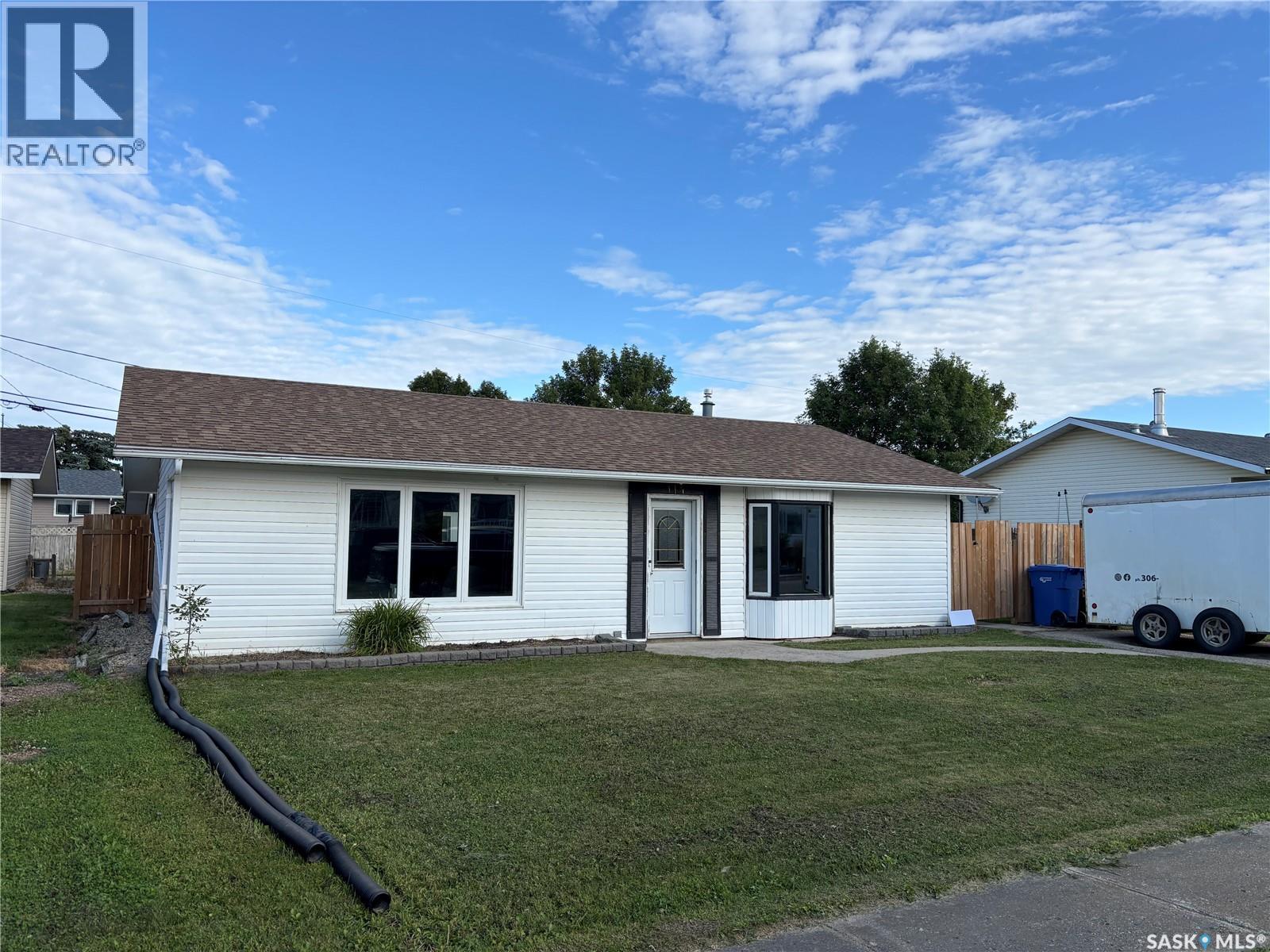 114 Saskatchewan Crescent, Kinistino, Saskatchewan  S0J 1H0 - Photo 1 - SK045495
