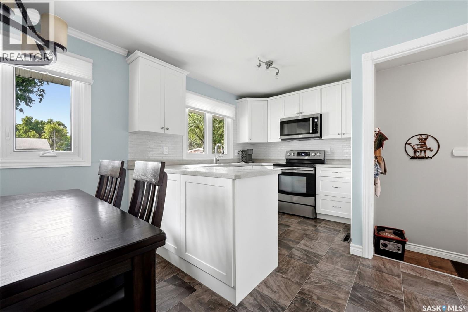 60 Gardiner Avenue, Regina, Saskatchewan  S4S 4P6 - Photo 8 - SK045470