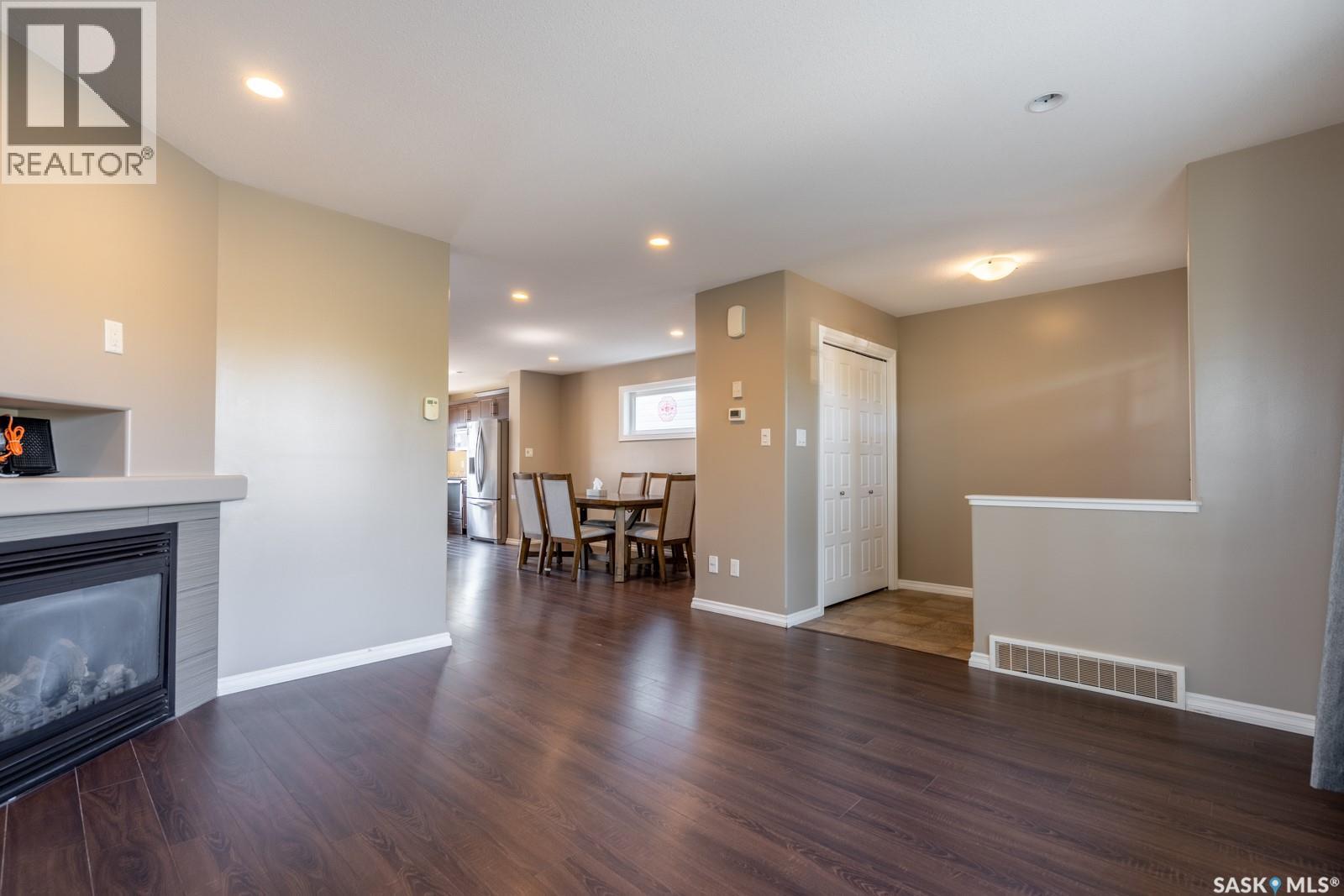 4648 James Hill Road, Regina, Saskatchewan  S4W 0C7 - Photo 5 - SK043891