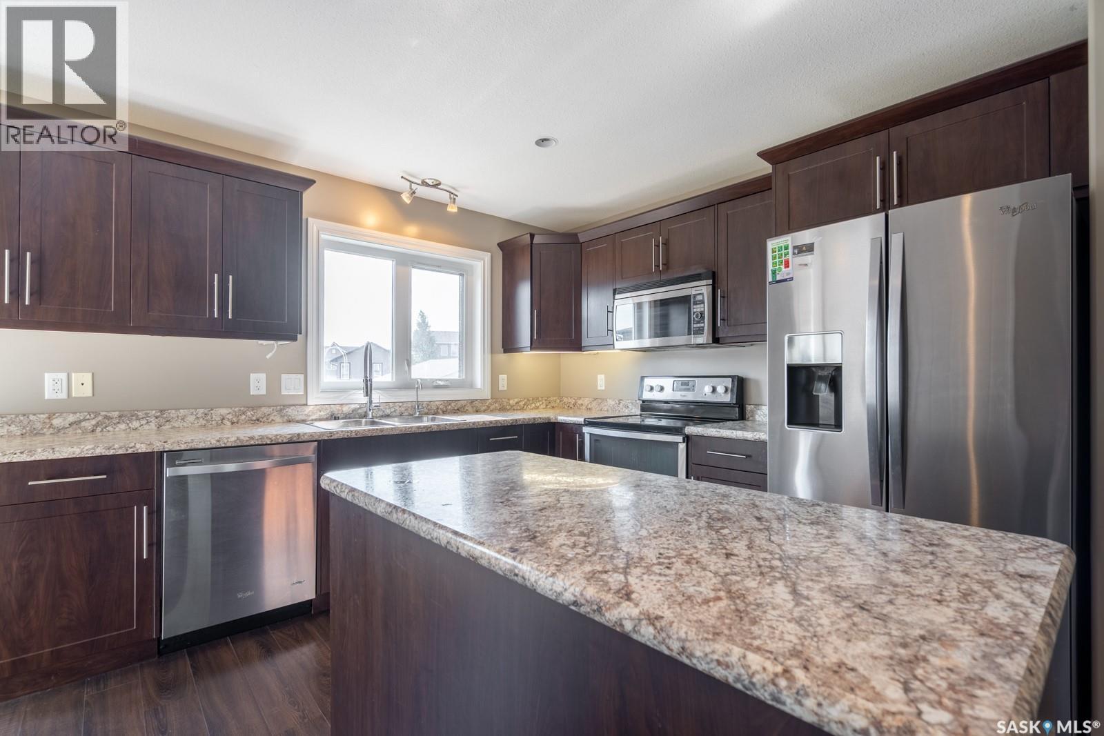 4648 James Hill Road, Regina, Saskatchewan  S4W 0C7 - Photo 9 - SK043891