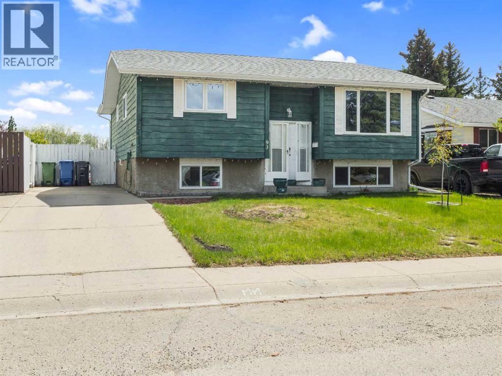 93 Crawford Street, Red Deer, Alberta  T4P 2G4 - Photo 3 - A2337165
