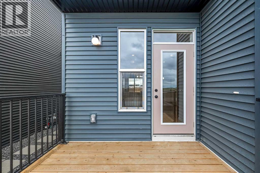 659 Chelsea Pier Run, Chestermere, Alberta  T1X 3H6 - Photo 3 - A2325660