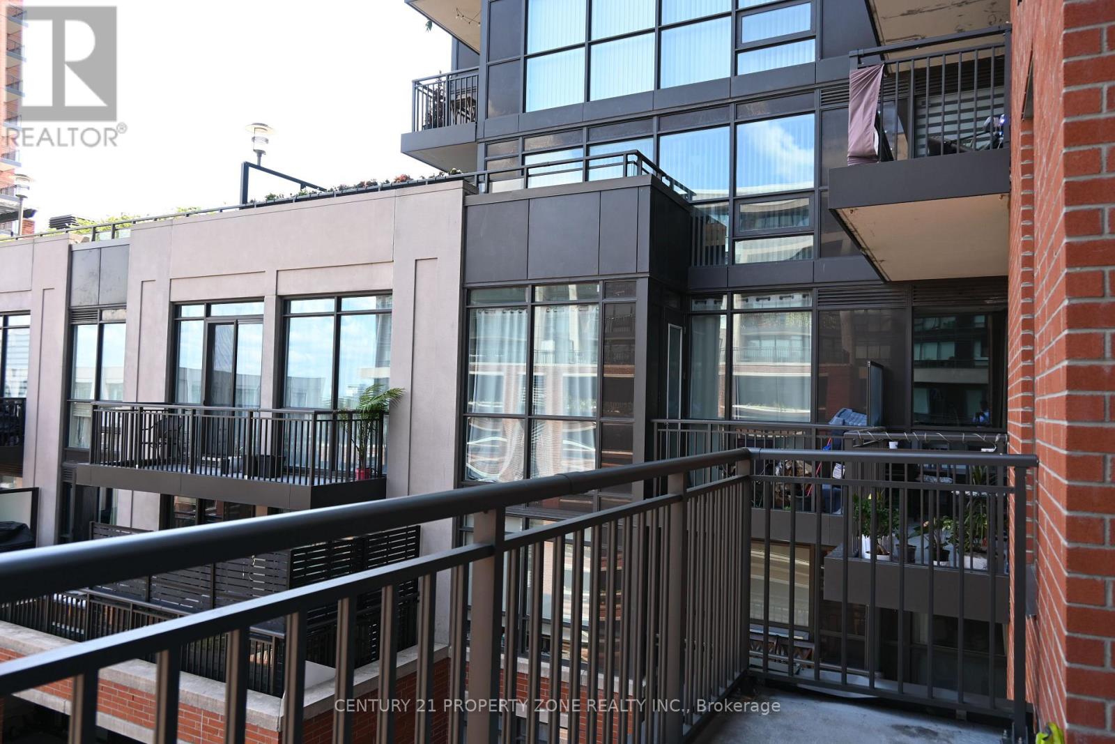828 - 830 Lawrence Avenue, Toronto, Ontario  M6A 1C3 - Photo 18 - W13664650