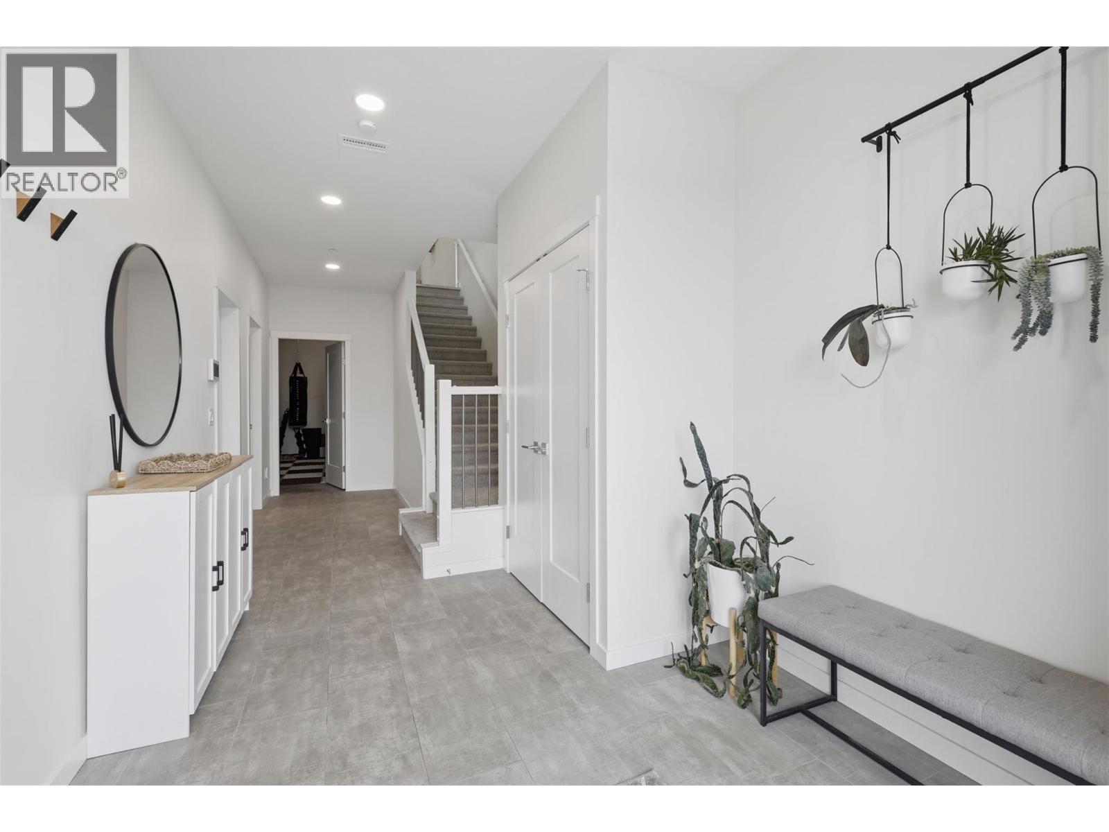 1799 Babine Avenue Unit# 129, Kamloops, British Columbia  V2E 0E3 - Photo 4 - 10397384