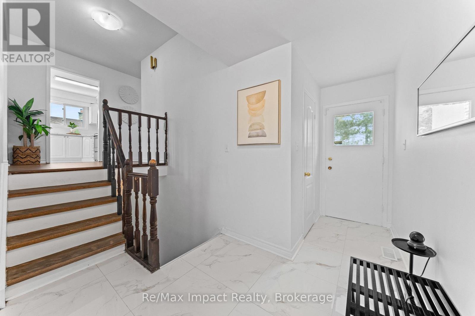 3874 Brandon Gate Drive, Mississauga, Ontario  L4T 3N6 - Photo 15 - W13673208