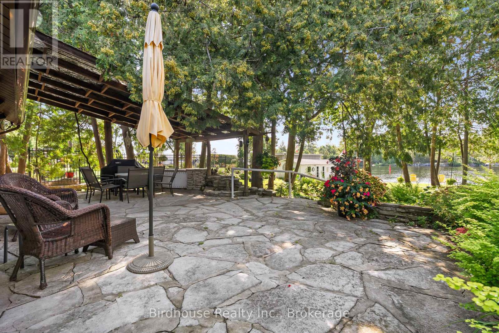 99 Riverside Drive, Kawartha Lakes, Ontario  K0M 1A0 - Photo 9 - X13673168
