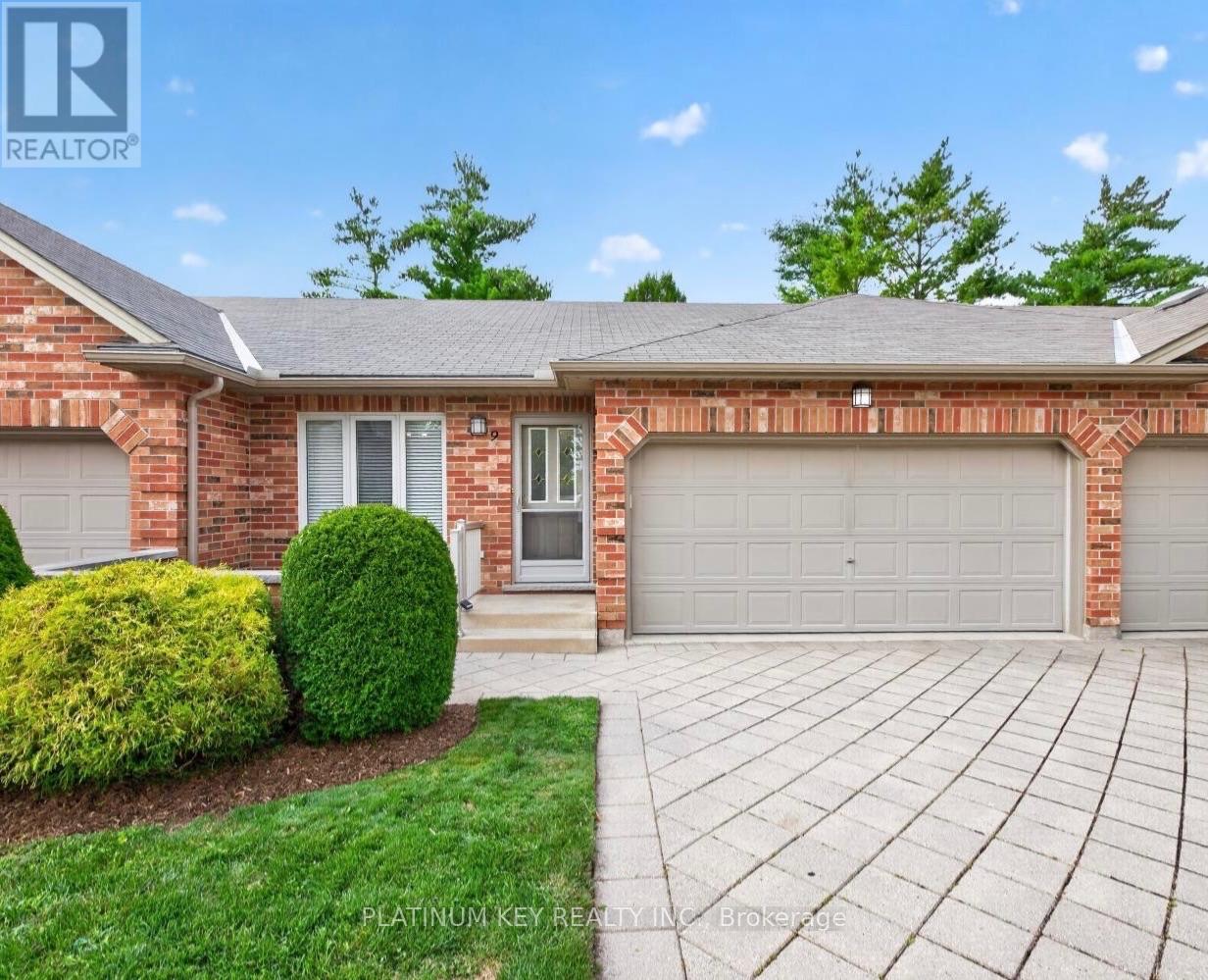 9 - 43 CAPULET WALK, London North, Ontario