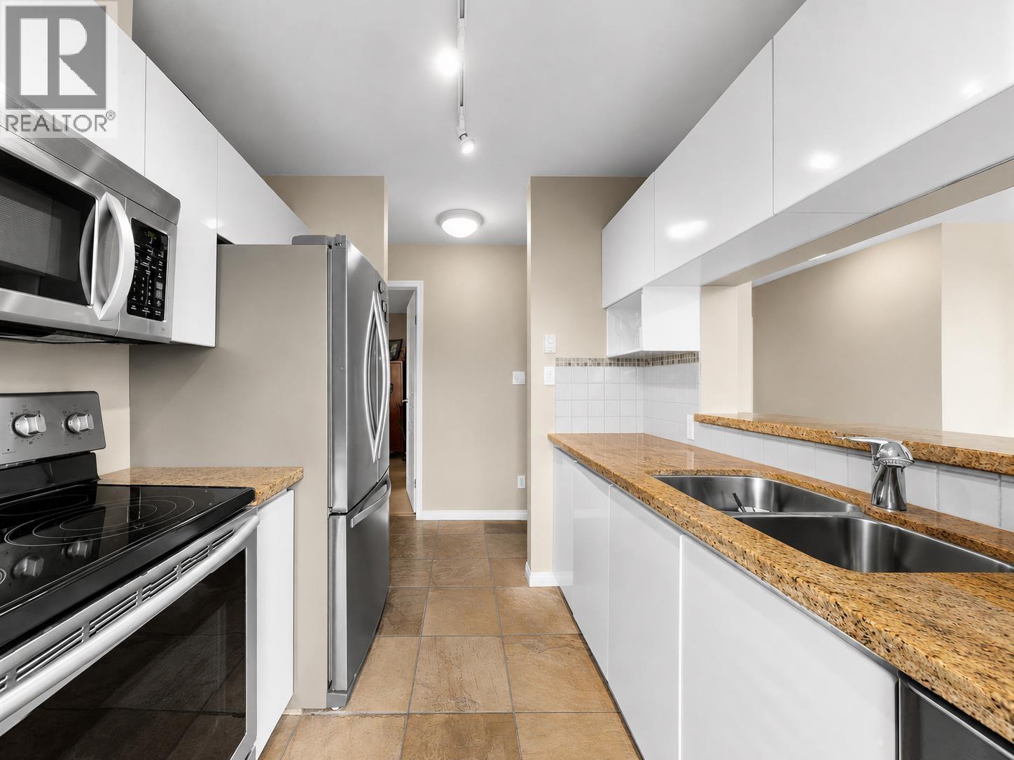 312 8450 Jellicoe Street, Vancouver, British Columbia  V5S 4S9 - Photo 5 - R3154943