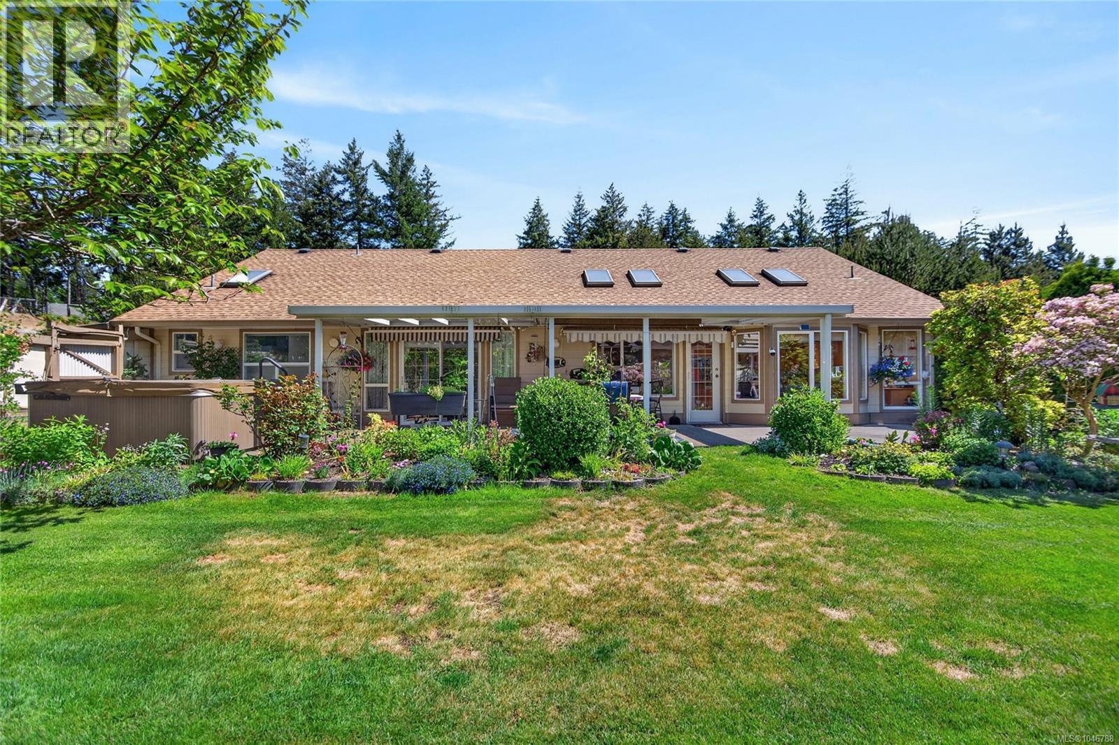 657 Sierra Pines Rd, Comox, British Columbia  V9M 3W8 - Photo 48 - 1046788