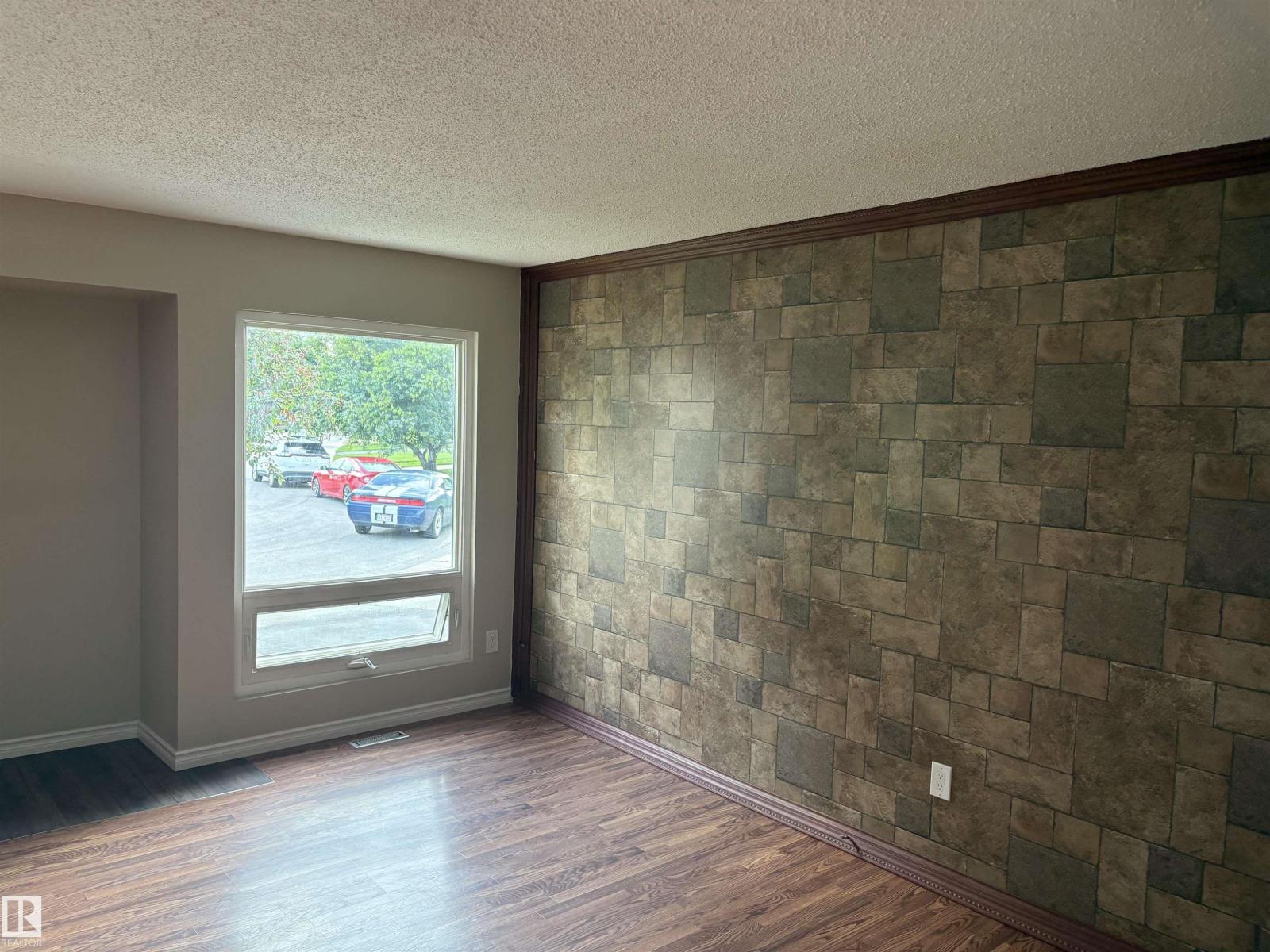 13831 23 St Nw, Edmonton, Alberta  T5Y 1C1 - Photo 12 - E4502848