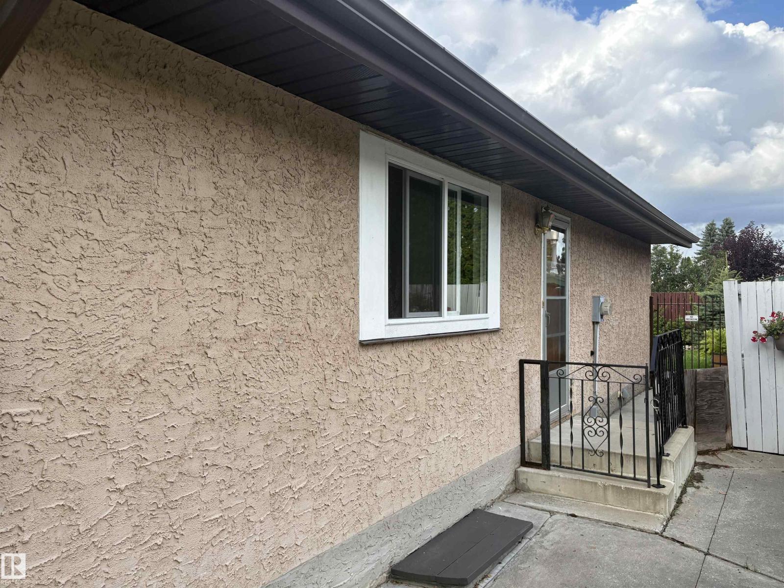 13831 23 St Nw, Edmonton, Alberta  T5Y 1C1 - Photo 5 - E4502848