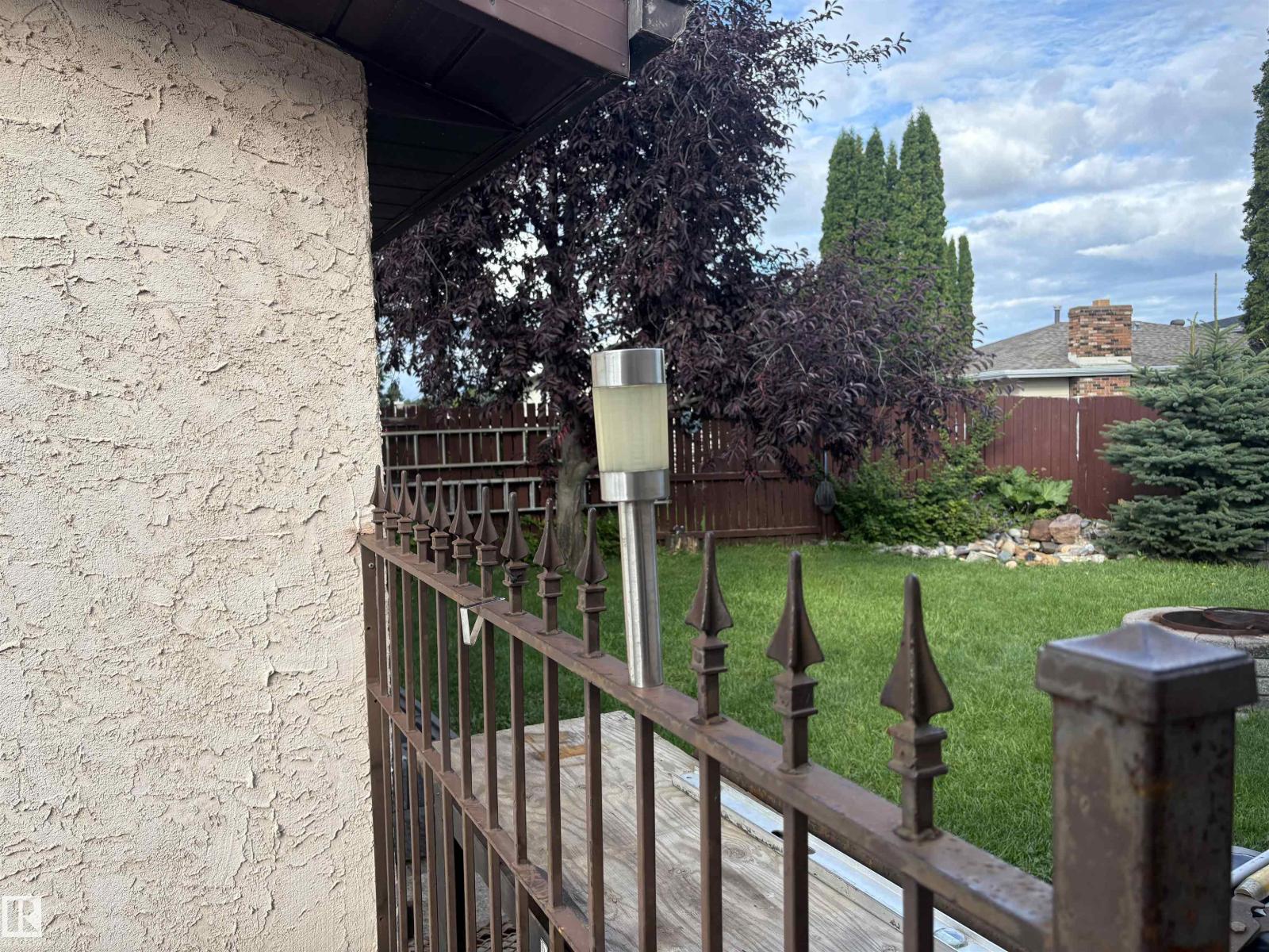 13831 23 St Nw, Edmonton, Alberta  T5Y 1C1 - Photo 9 - E4502848