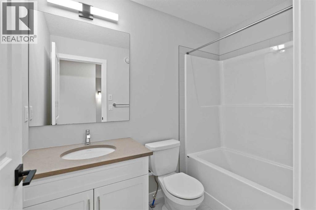 343 Belvedere Drive Se, Calgary, Alberta  T2A 7Y2 - Photo 21 - A2327532