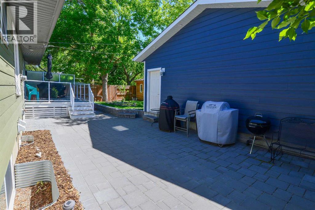 361 Capri Avenue Nw, Calgary, Alberta  T2L 0J5 - Photo 23 - A2328948
