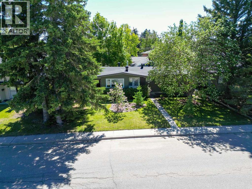 361 Capri Avenue Nw, Calgary, Alberta  T2L 0J5 - Photo 46 - A2328948