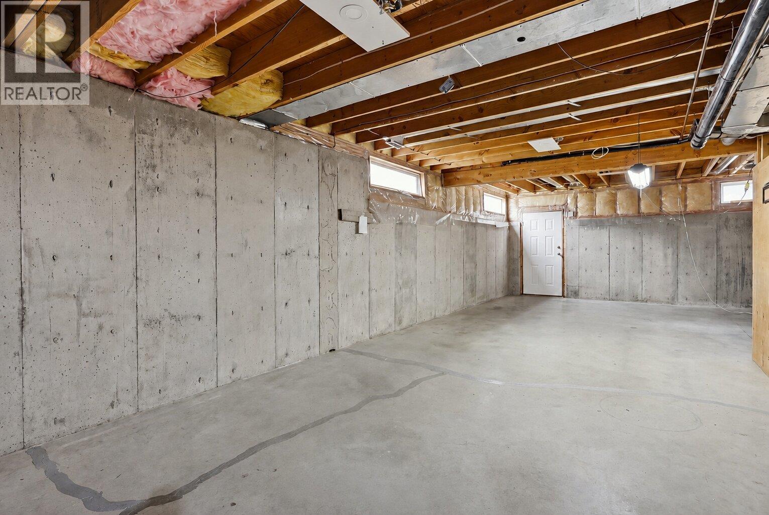 864 Nicolani Drive, Kamloops, British Columbia  V2B 5B3 - Photo 39 - 10397733