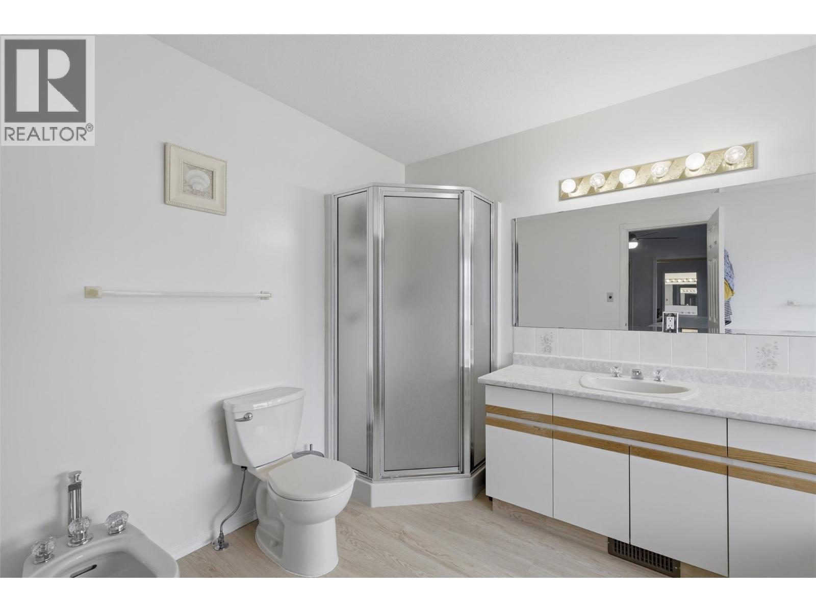864 Nicolani Drive, Kamloops, British Columbia  V2B 5B3 - Photo 31 - 10397733