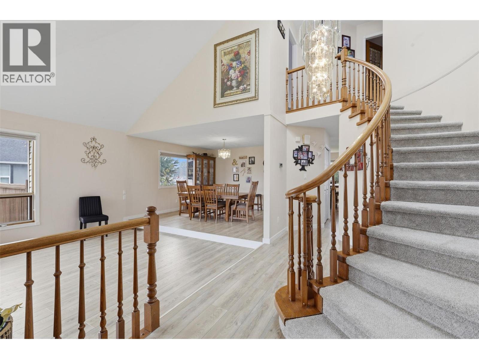 864 Nicolani Drive, Kamloops, British Columbia  V2B 5B3 - Photo 5 - 10397733