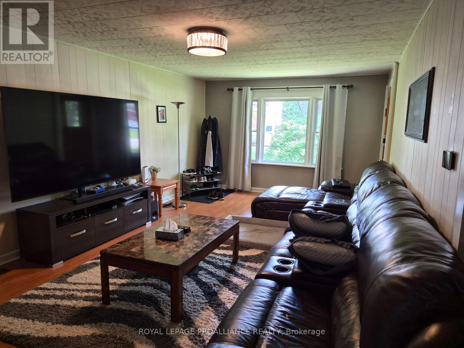 162 First Avenue, Brockville, Ontario K6V 3B5 - Photo 3 - X13673028