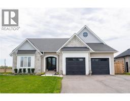 3613 Queen STREET, Plympton-Wyoming, Ontario