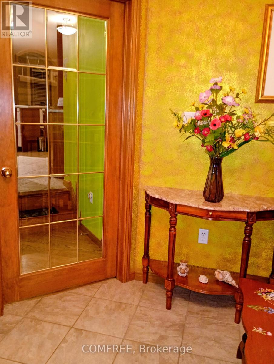 35 Tanya Drive, Southwest Middlesex, Ontario  N0L 1M0 - Photo 7 - X13490048