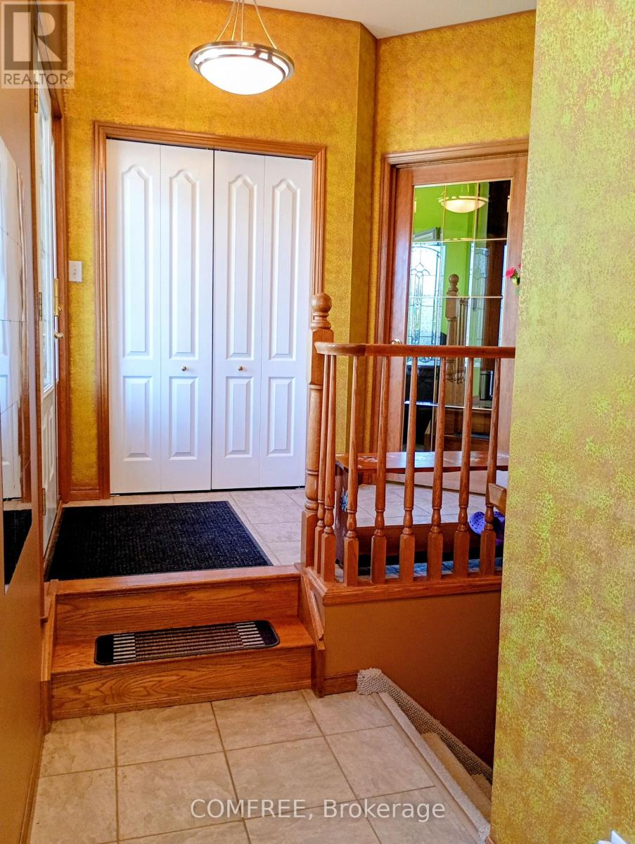 35 Tanya Drive, Southwest Middlesex, Ontario  N0L 1M0 - Photo 8 - X13490048