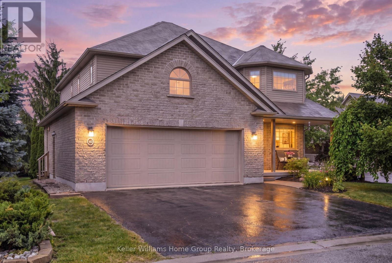 30 INETT WAY, centre wellington (fergus), Ontario