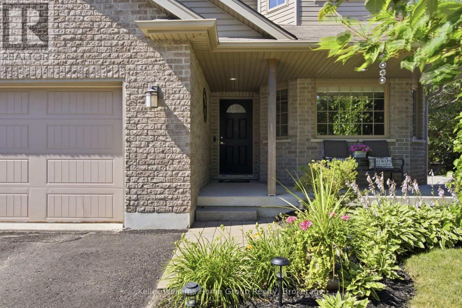 30 Inett Way, Centre Wellington (Fergus), Ontario  N1M 0A6 - Photo 2 - X13673048