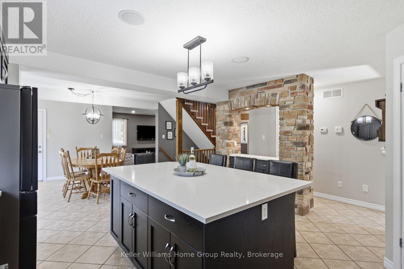 30 Inett Way, Centre Wellington (Fergus), Ontario  N1M 0A6 - Photo 9 - X13673048