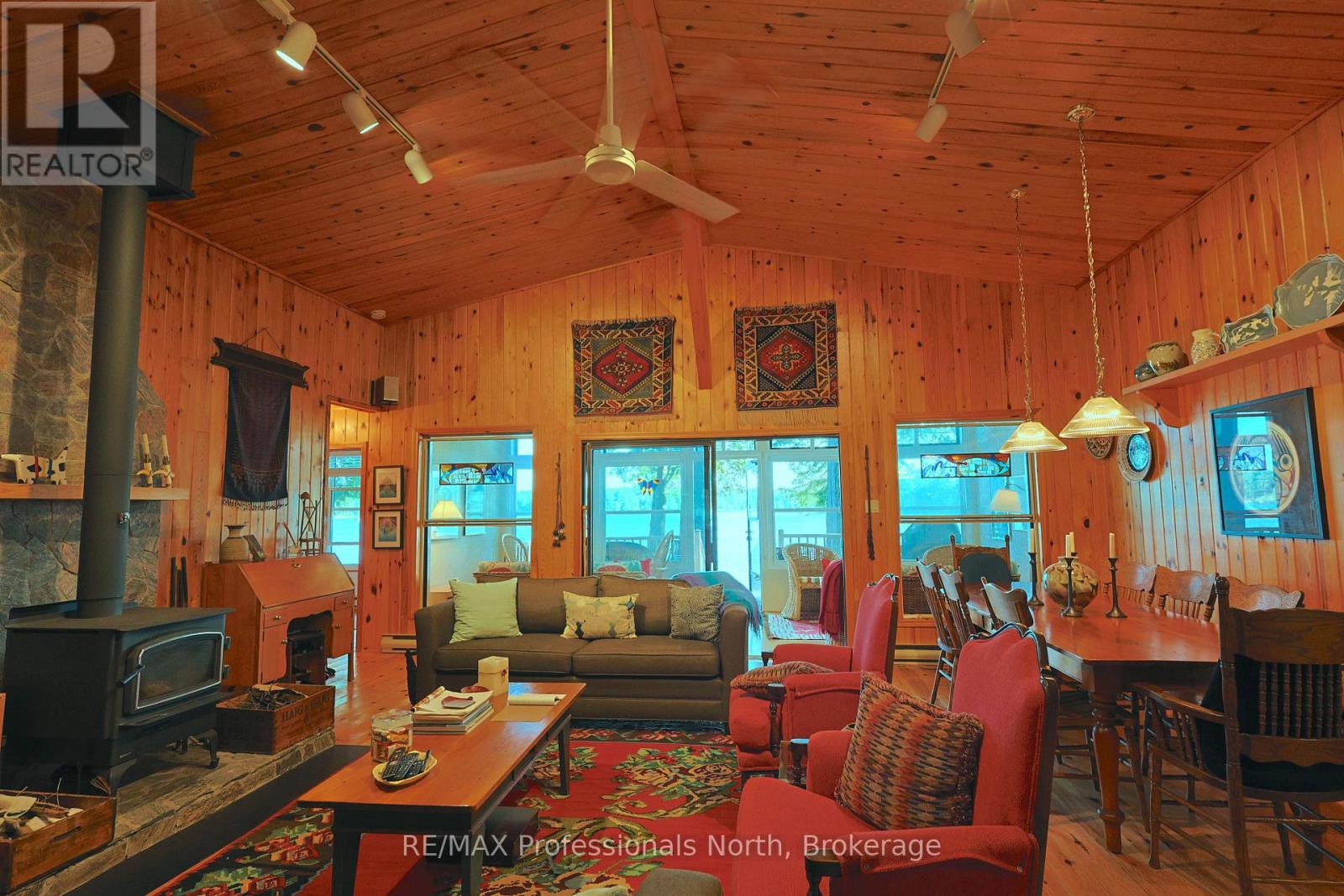 1365 Dickie Lake Road, Lake Of Bays (Mclean), Ontario  P0B 1A0 - Photo 17 - X13673126