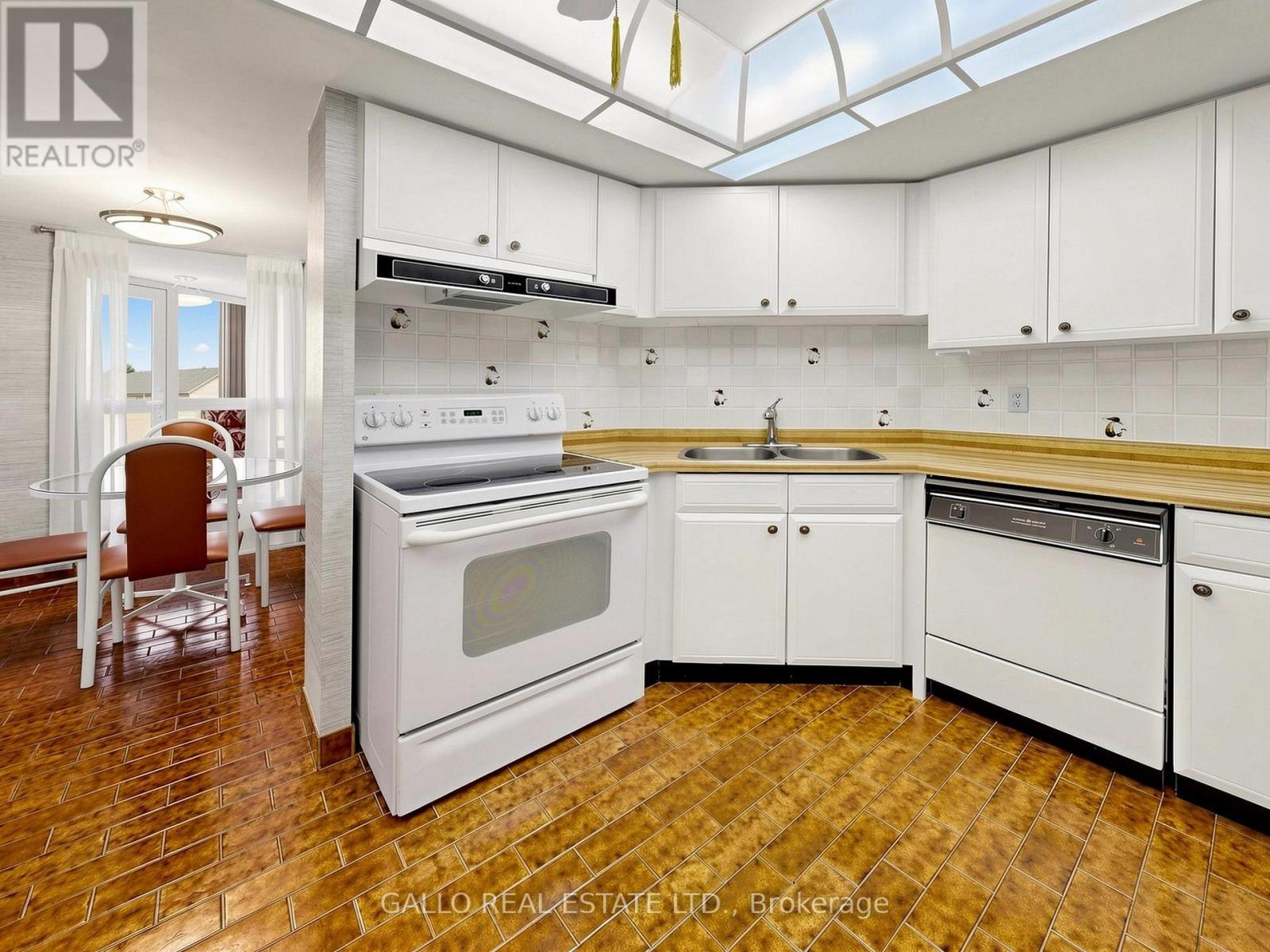203 - 10 Kenneth Avenue, Toronto, Ontario M2N 6K6 - Photo 20 - C13673010