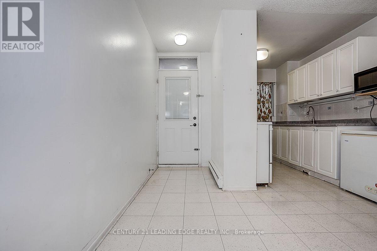 207 - 135 Leeward Glenway, Toronto, Ontario  M3C 2Z2 - Photo 12 - C13673090