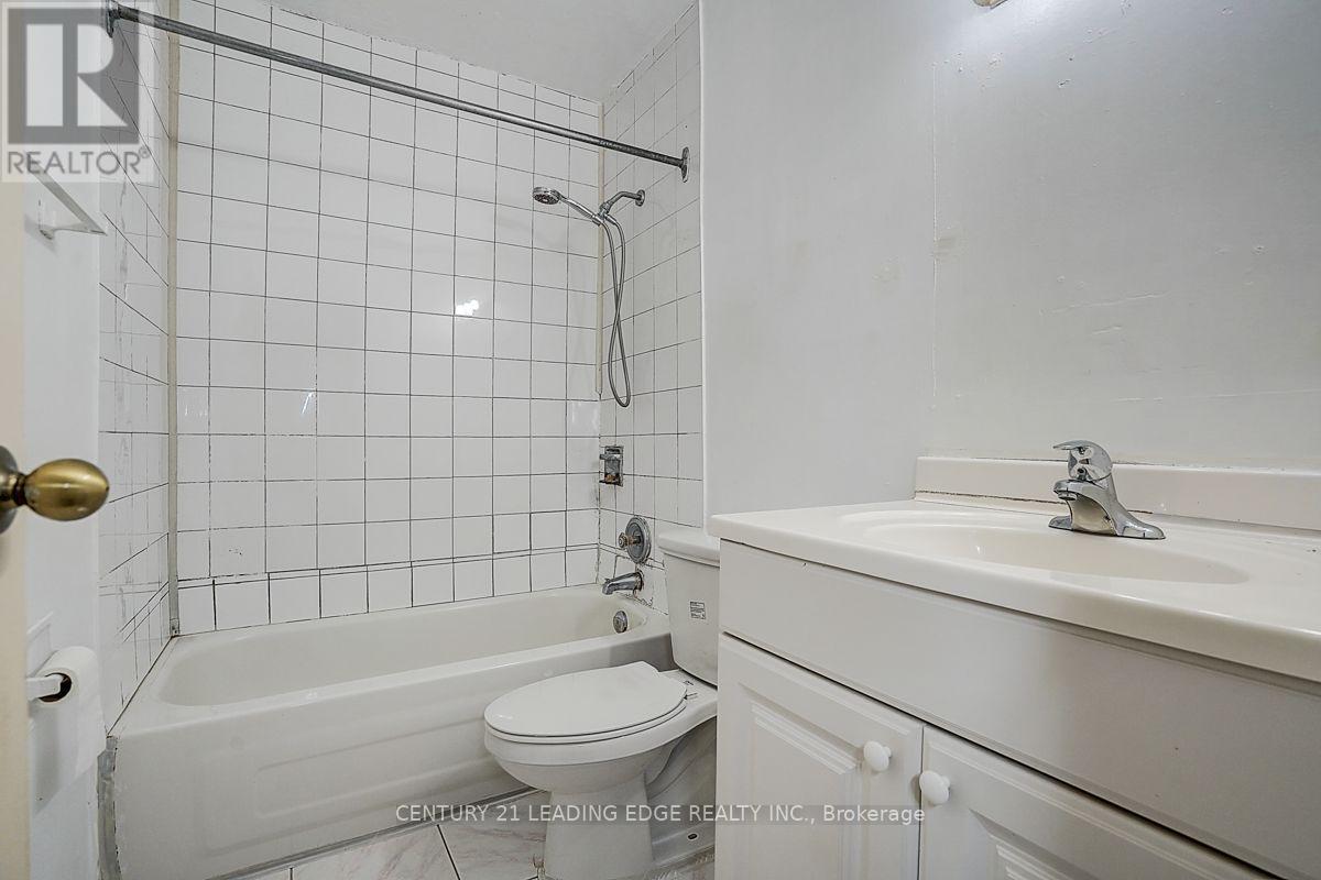 207 - 135 Leeward Glenway, Toronto, Ontario  M3C 2Z2 - Photo 38 - C13673090