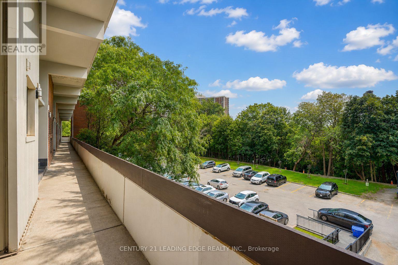 207 - 135 Leeward Glenway, Toronto, Ontario  M3C 2Z2 - Photo 9 - C13673090