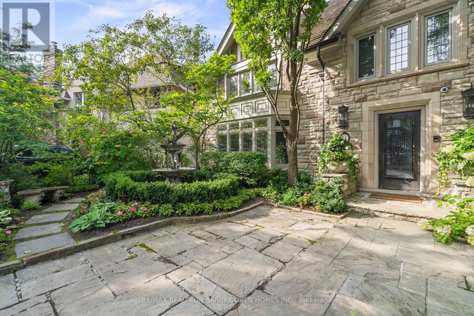 11 Ormsby Crescent, Toronto, Ontario  M5P 2V2 - Photo 2 - C13673132
