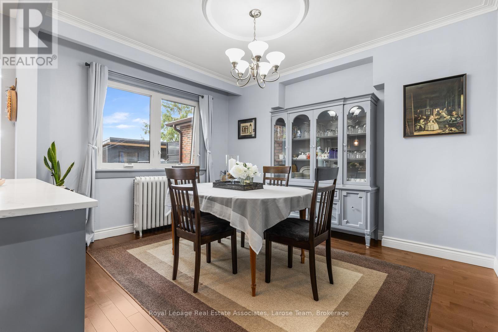 134 Holland Park Avenue, Toronto, Ontario  M6E 1L6 - Photo 12 - C13673148