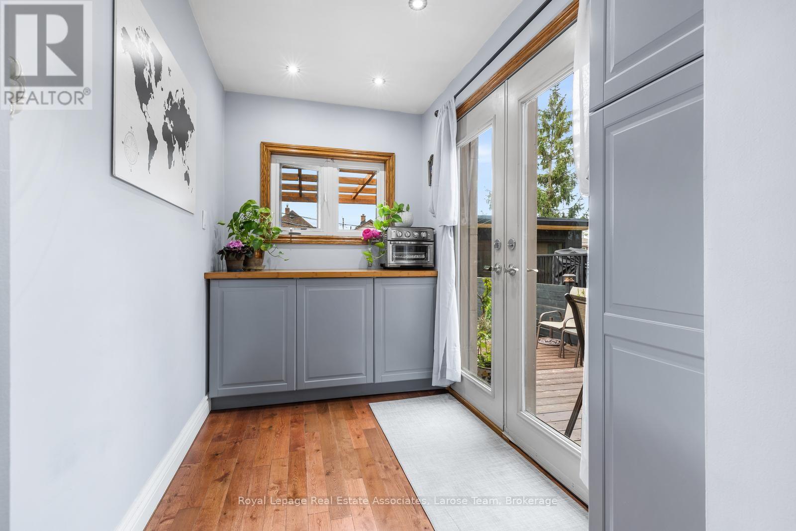 134 Holland Park Avenue, Toronto, Ontario  M6E 1L6 - Photo 19 - C13673148