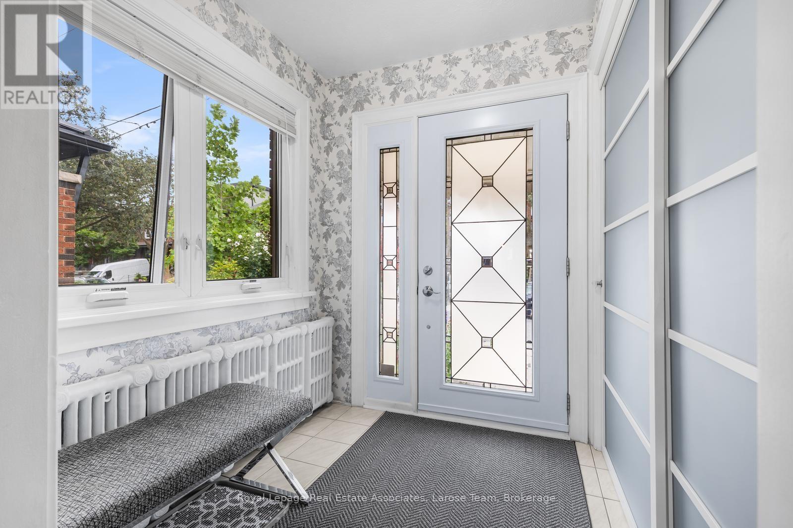 134 Holland Park Avenue, Toronto, Ontario  M6E 1L6 - Photo 2 - C13673148