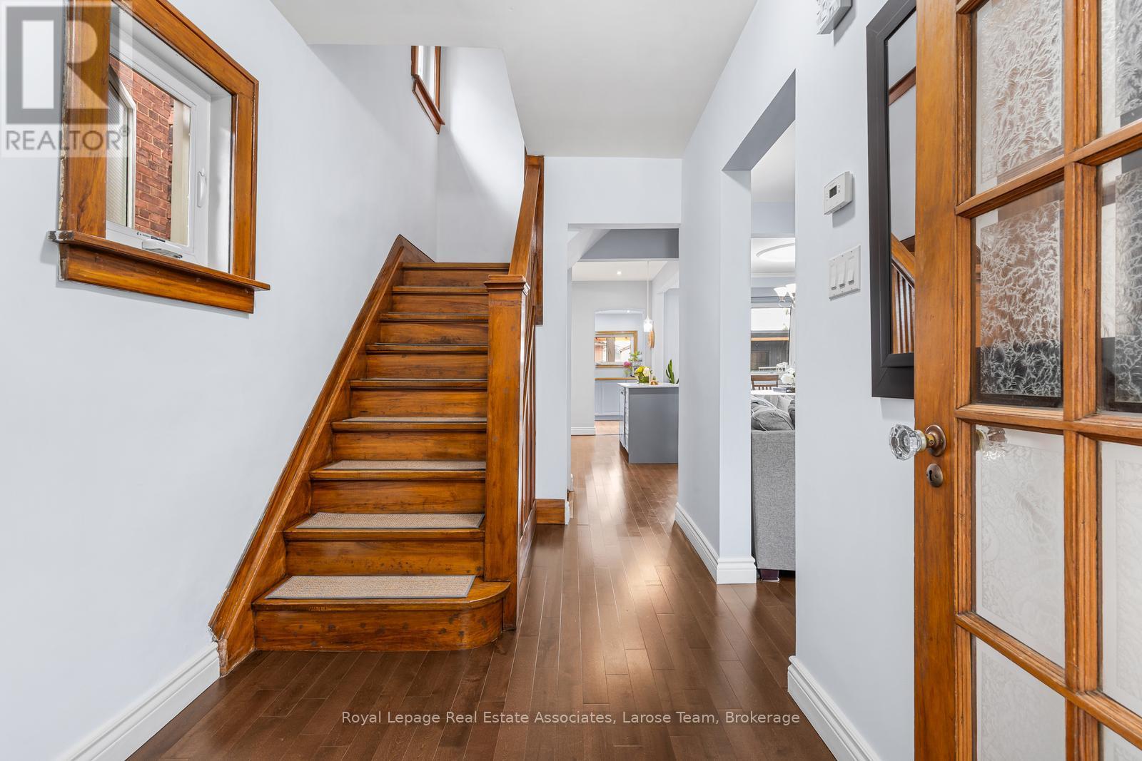 134 Holland Park Avenue, Toronto, Ontario  M6E 1L6 - Photo 5 - C13673148