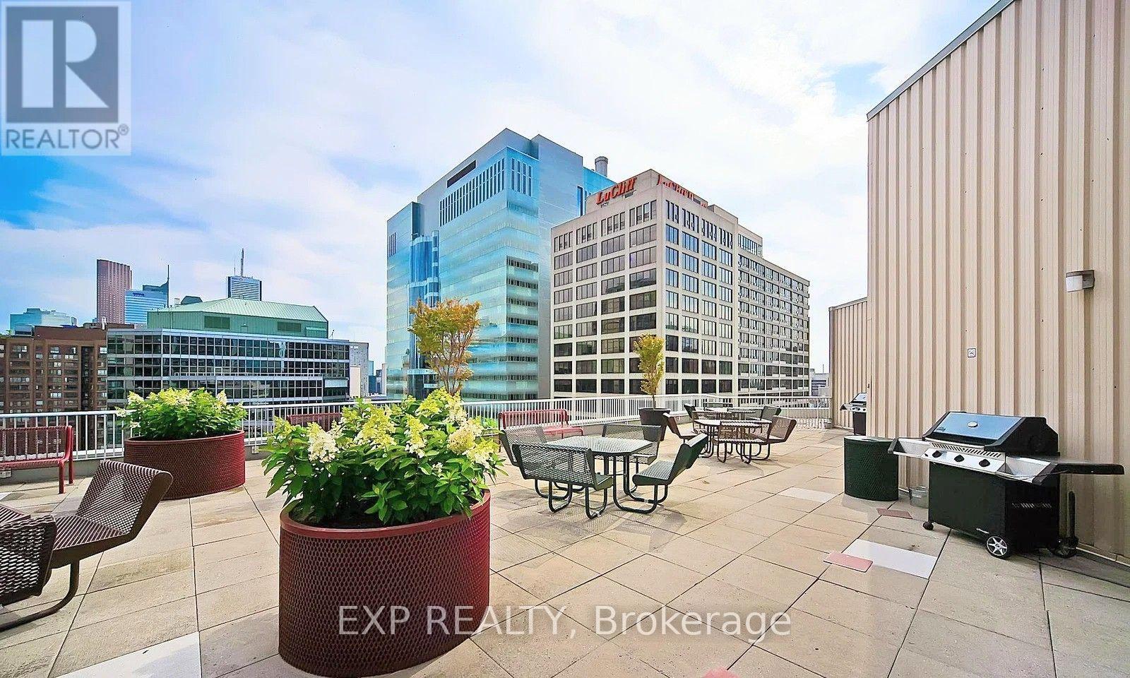 1421 - 711 Bay Street, Toronto, Ontario  M5G 2J8 - Photo 18 - C13673178