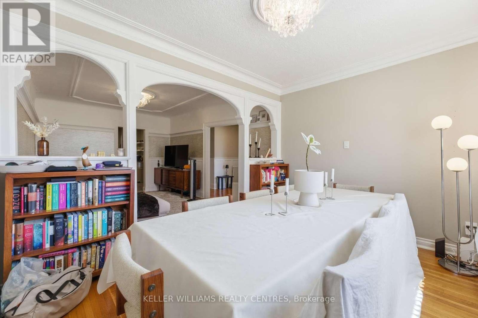 42 Mansfield Avenue, Toronto, Ontario  M6J 2B2 - Photo 7 - C13673246