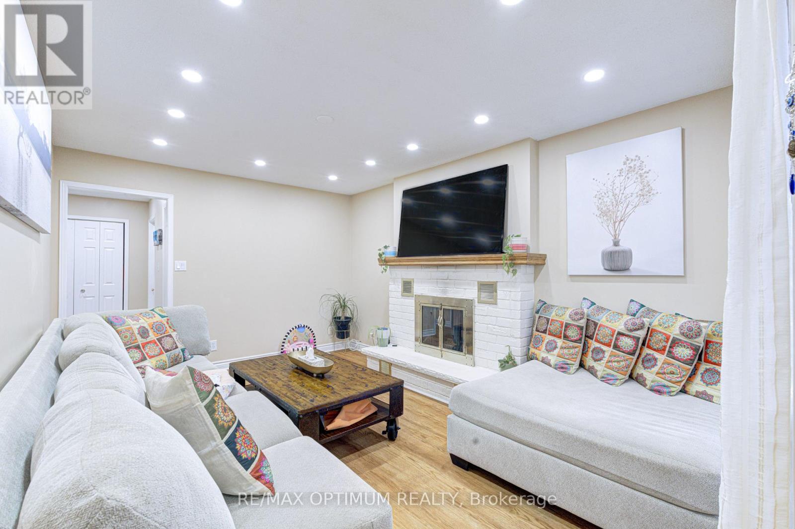 11 Murkar Crescent, Whitby, Ontario  L1N 8Y4 - Photo 22 - E13673210