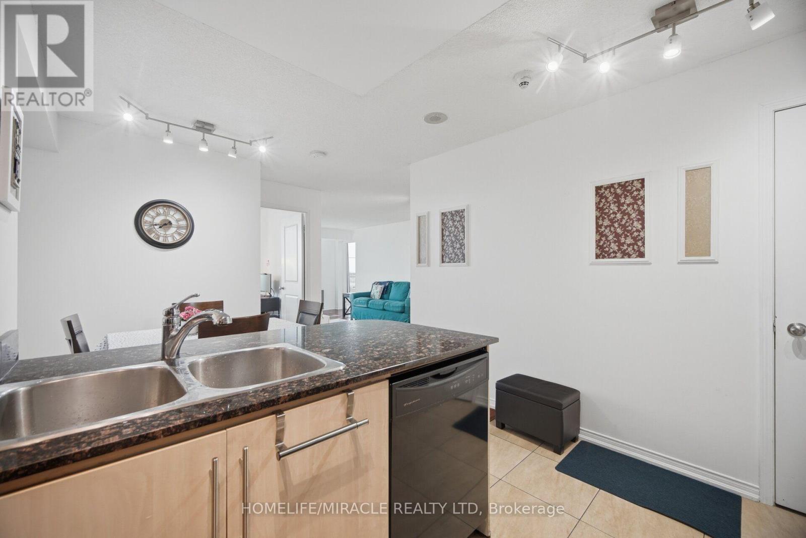 8 - 8 Rosebank Drive, Toronto, Ontario M1B 5Z3 - Photo 10 - E13673218