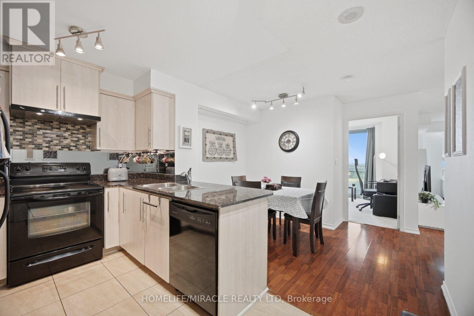 8 - 8 Rosebank Drive, Toronto, Ontario M1B 5Z3 - Photo 9 - E13673218
