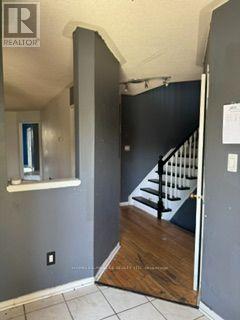4 Iberville Road, Whitby, Ontario  L1M 1H5 - Photo 3 - E13673242