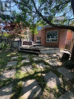 4 Iberville Road, Whitby, Ontario  L1M 1H5 - Photo 9 - E13673242