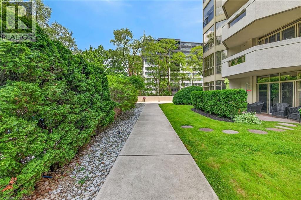 1237 North Shore Boulevard Unit# 405, Burlington, Ontario  L7S 2H8 - Photo 45 - 40847393