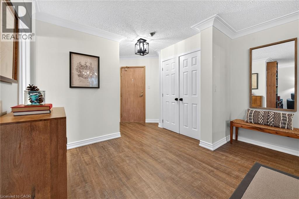 1237 North Shore Boulevard Unit# 405, Burlington, Ontario  L7S 2H8 - Photo 5 - 40847393