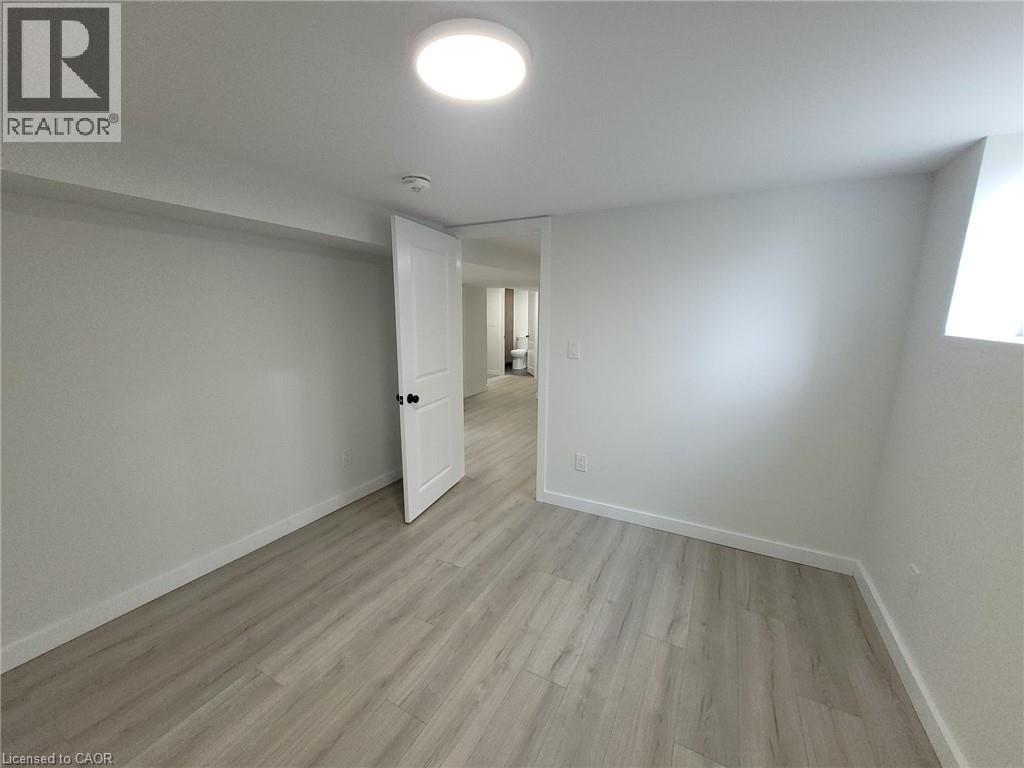 132 East 31st Street, Hamilton, Ontario  L8V 3P2 - Photo 14 - 40853200